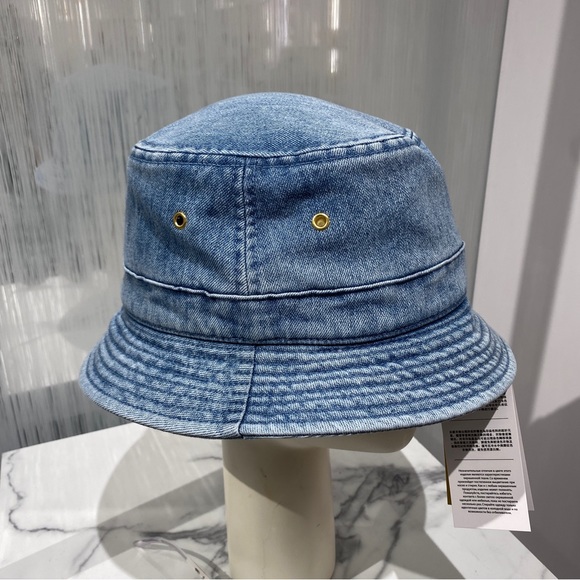 MICHAEL KORS CAP FOR WOMEN - Picture 2 of 5